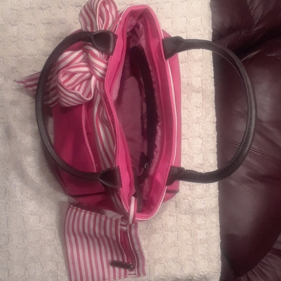 Handbag - Picture 3 of 4